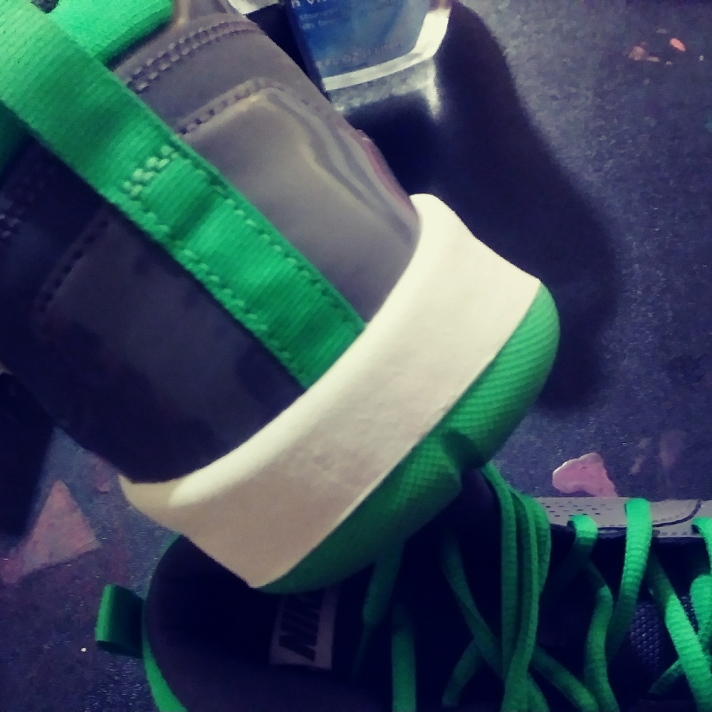Nike - Picture 6 of 7